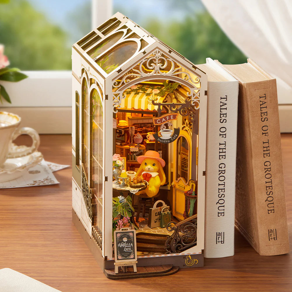 DIY Booknook - Holiday Café