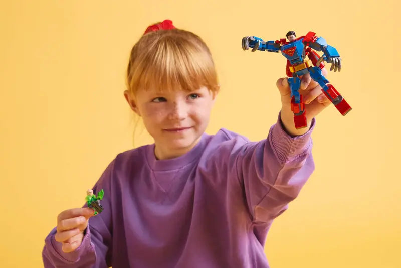 Superman Mech vs. Lex Luthor - DC