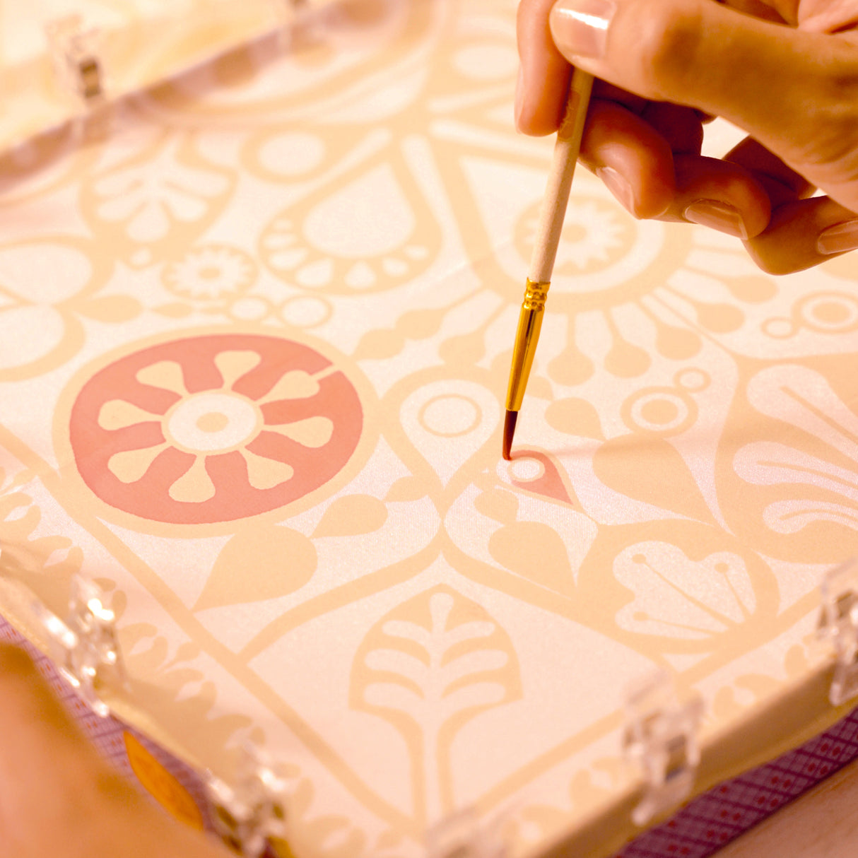 Atelier 11 : Peinture sur soie - Pétales