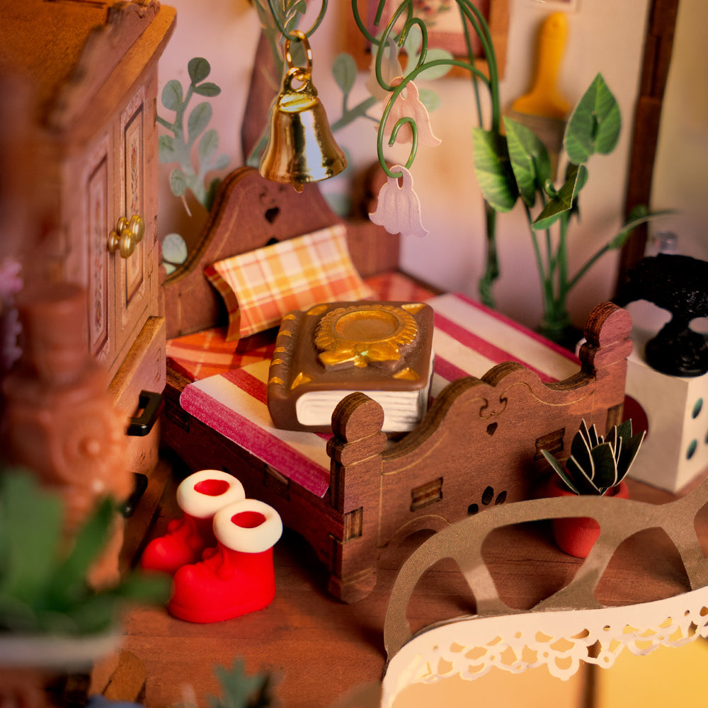 DIY House - Fairytale Tree House