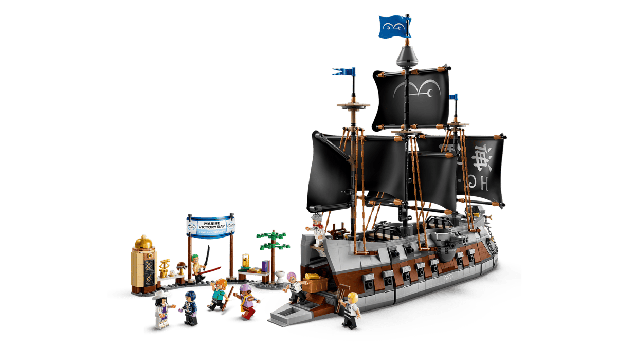 Garp's Marine Battleship - One Piece