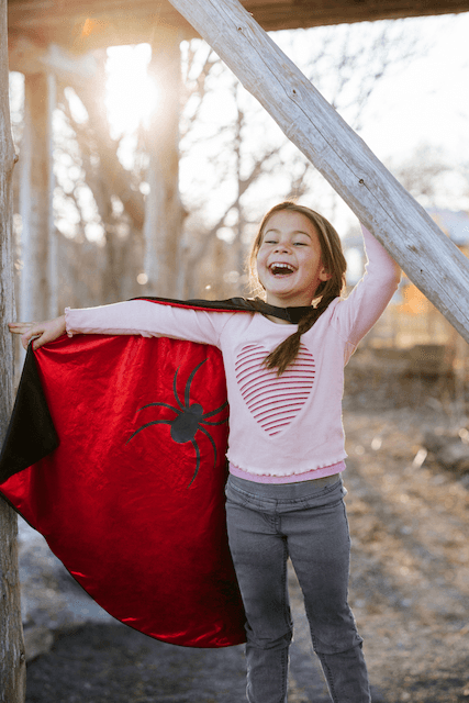 Cape réversible araignée/chauve-souris - La Ribouldingue