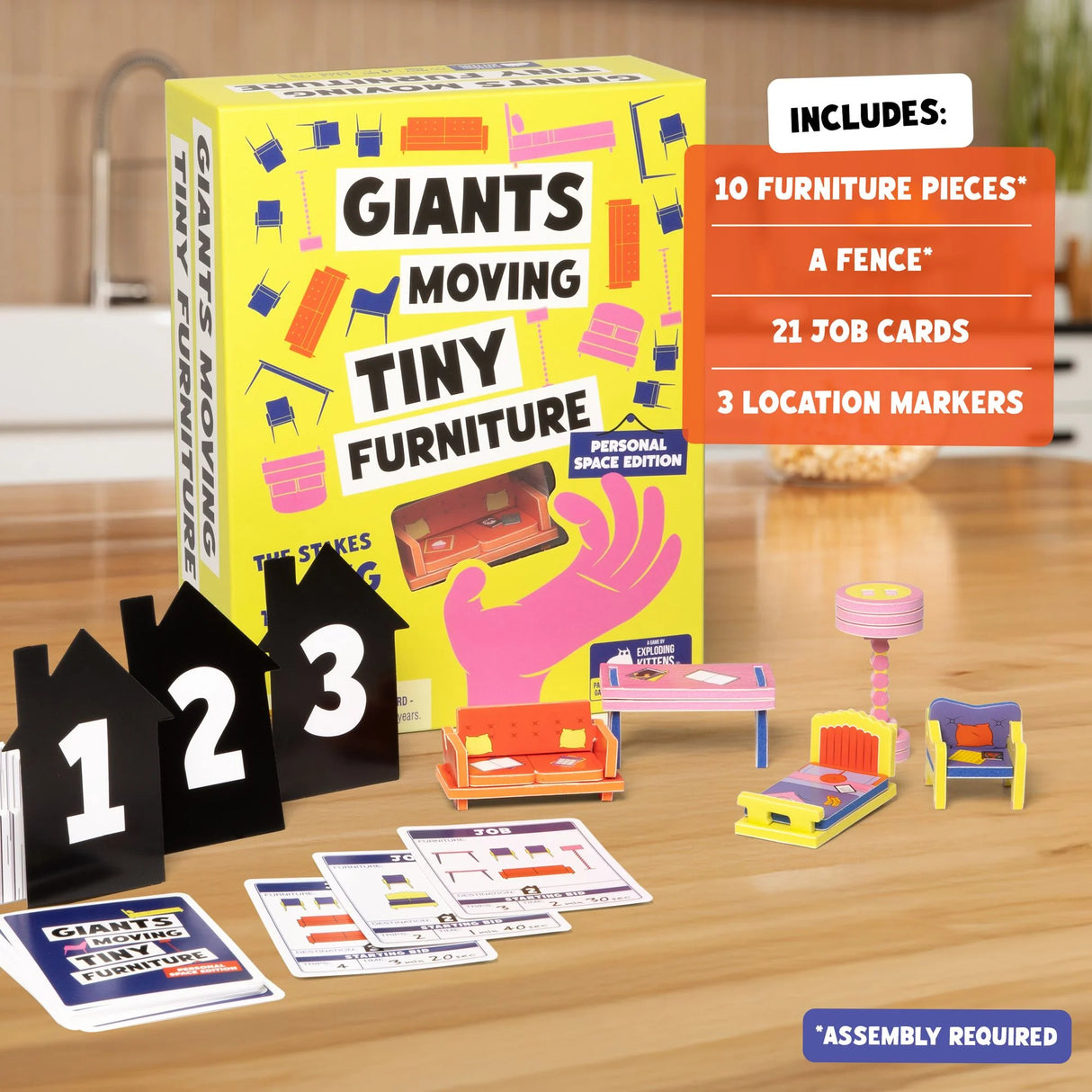 Giants Moving Tiny Furniture (En)