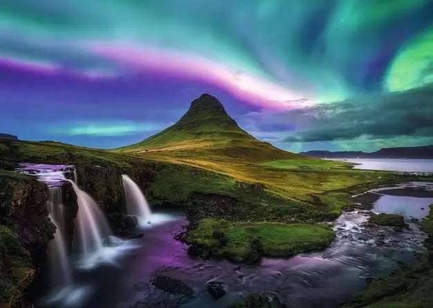 Aurora Over Kirkjufell - 1000 mcx