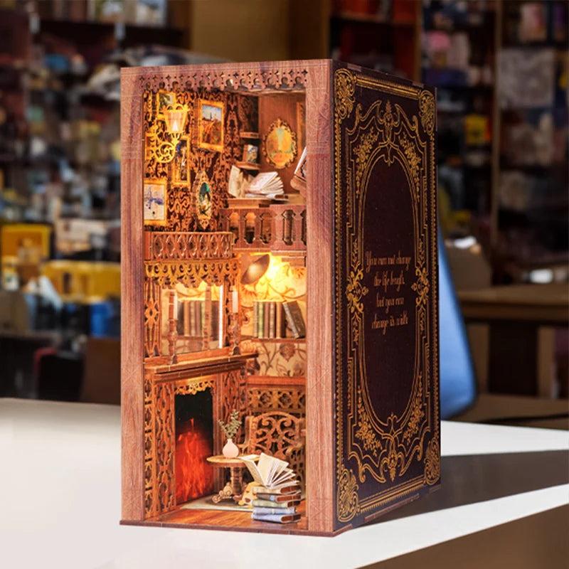 DIY Book Nook - Eternal Bookstore