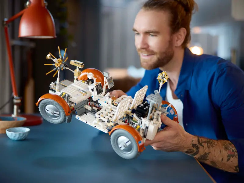 NASA Apollo Lunar Roving Vehicle - LRV - Technic