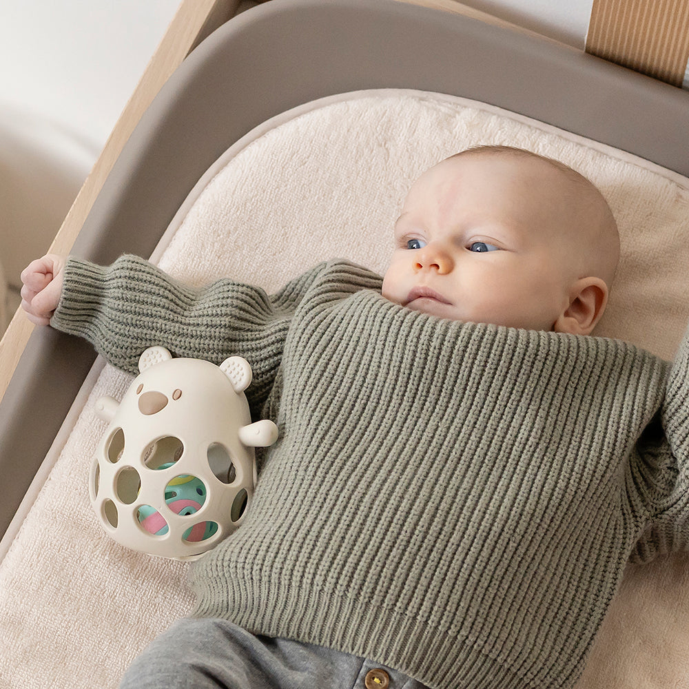 Nattou - Hochet ours en silicone avec balle - Argile