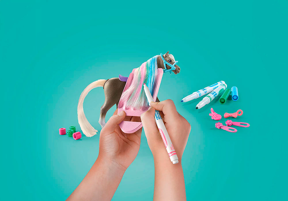 Cavalière avec crinière de cheval à colorier - Horses of Waterfall