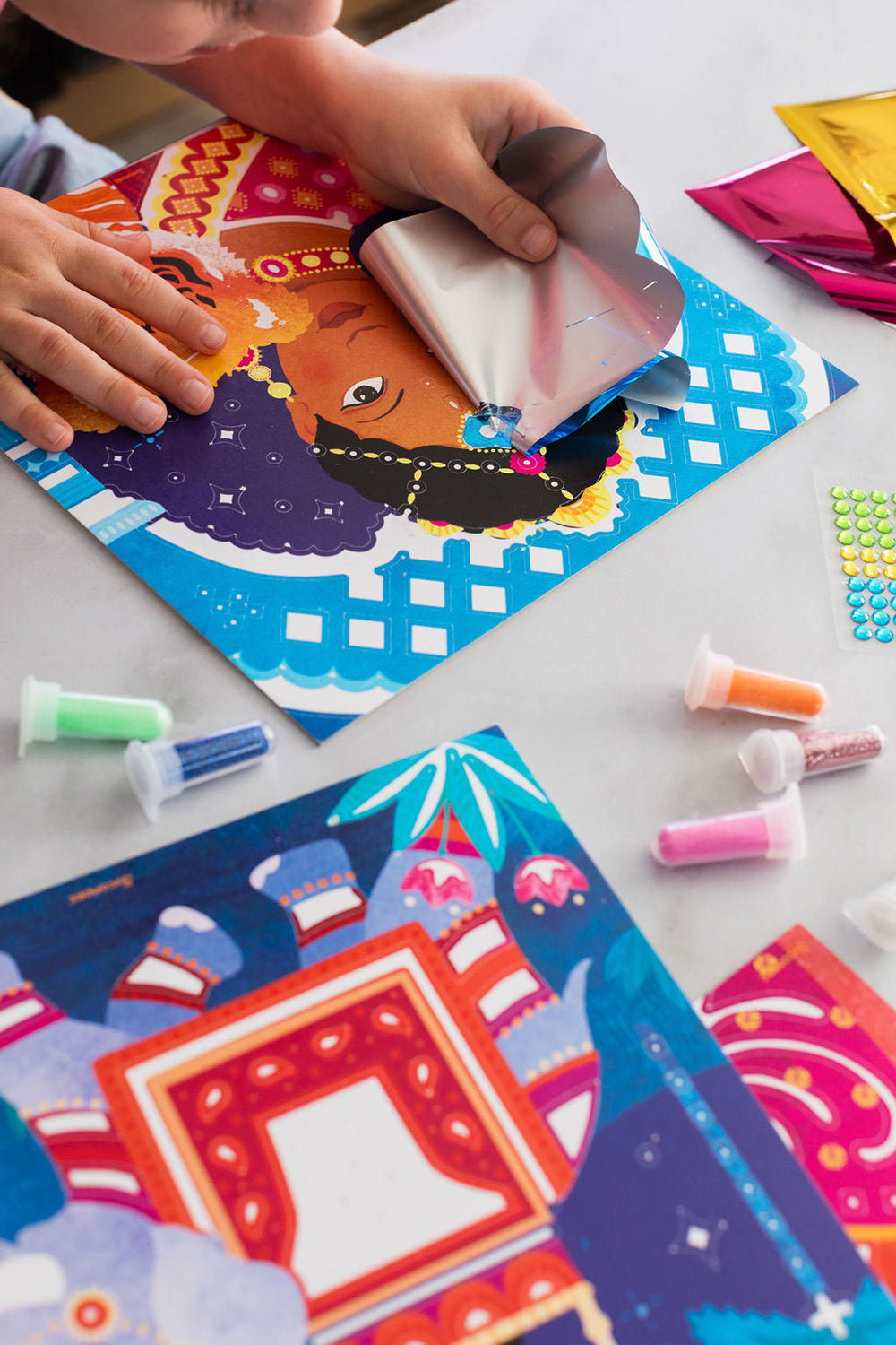 Artissimo - XL 10 Sand and Gold paintings - Indian Princesses