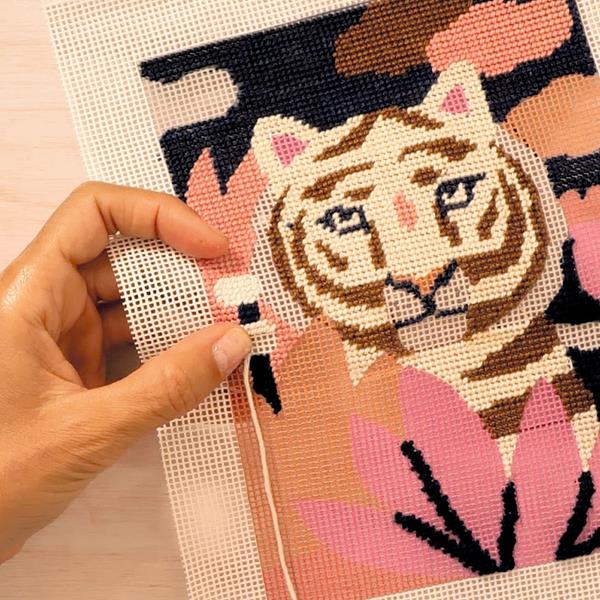 Workshop 64: Needlepoint - Wild cat