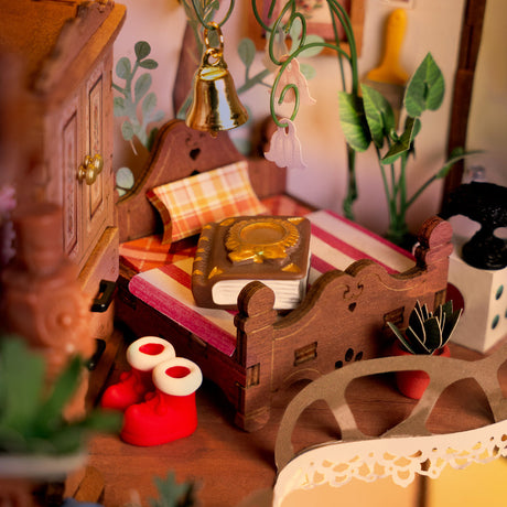 DIY House - Fairytale Tree House