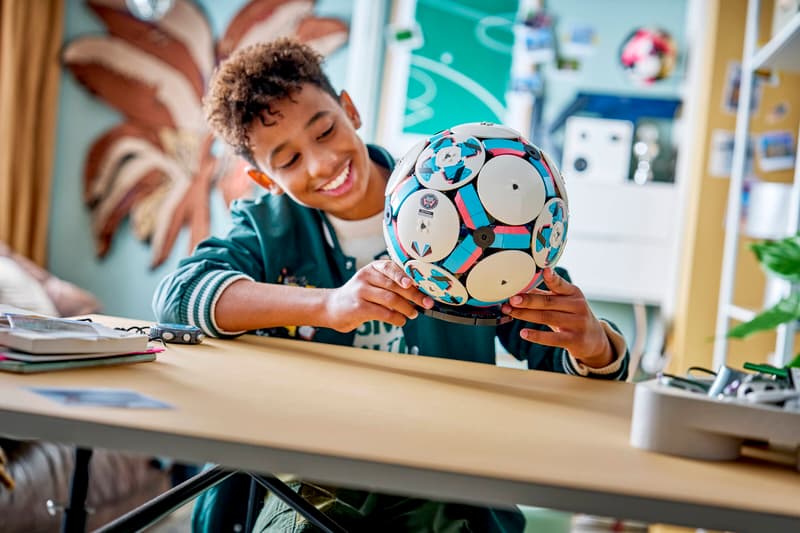 Le ballon de soccer - Lego Editions