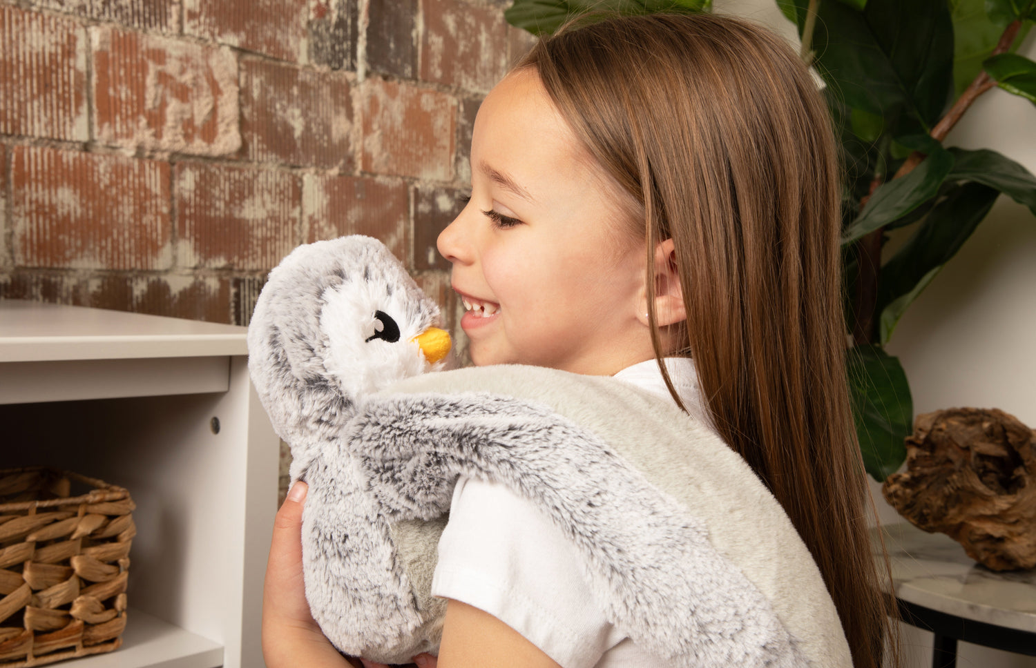 Hugarounds - Pax the Penguin