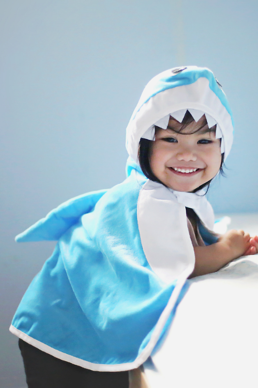 Cape de requin pour bébé