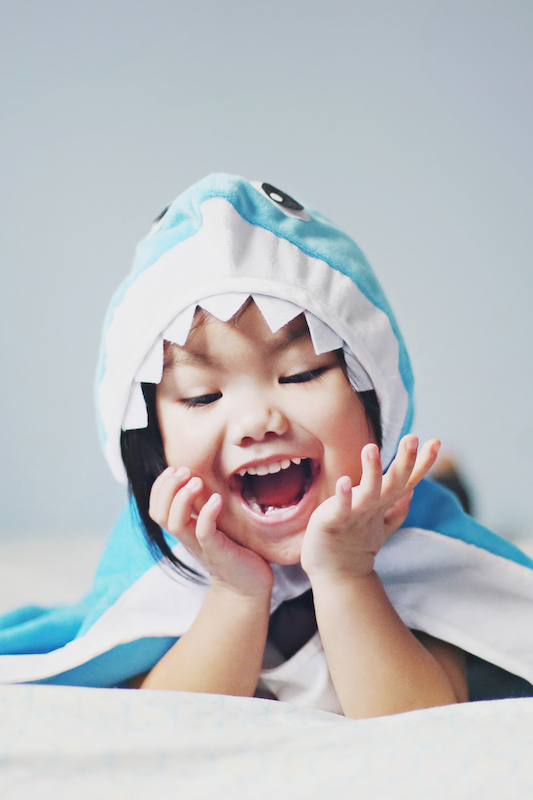 Cape de requin pour bébé