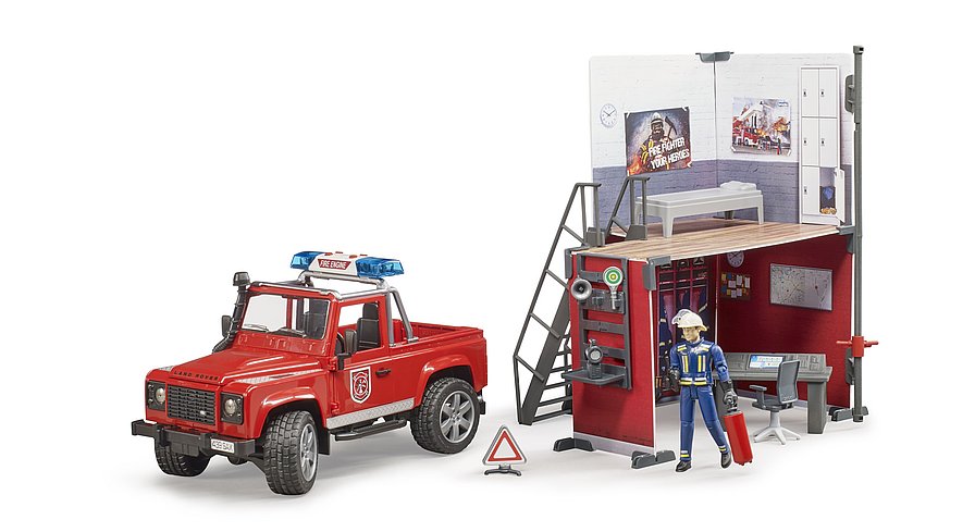 Caserne de pompiers Bworld avec Land Rover