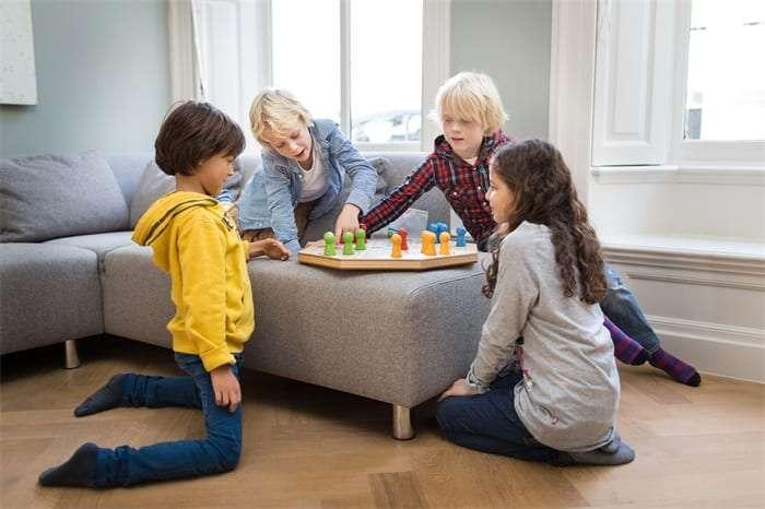 Rentre vite a la maison - Parcheesi Géant - La Ribouldingue